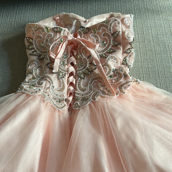 Girls size 4 Graduation/prom dress - Picture 4 of 8